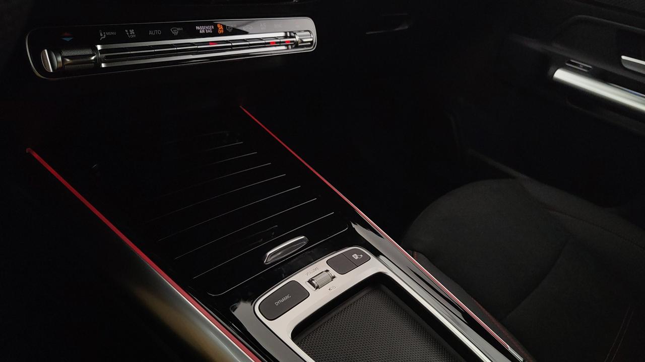 Mercedes-Benz GLA 200 d automatic