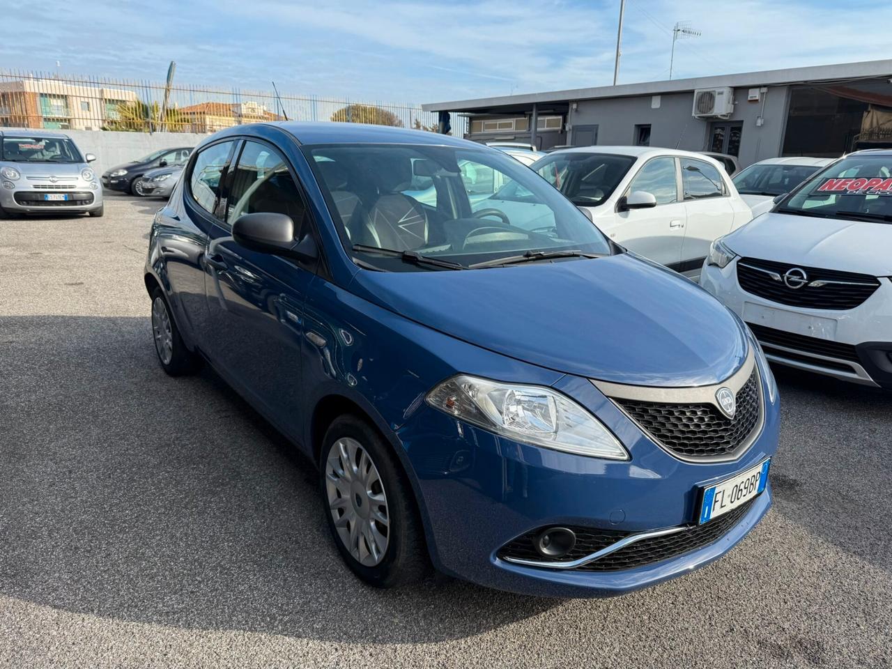 Lancia Ypsilon 1.2 69 CV 5 porte GPL Ecochic Gold
