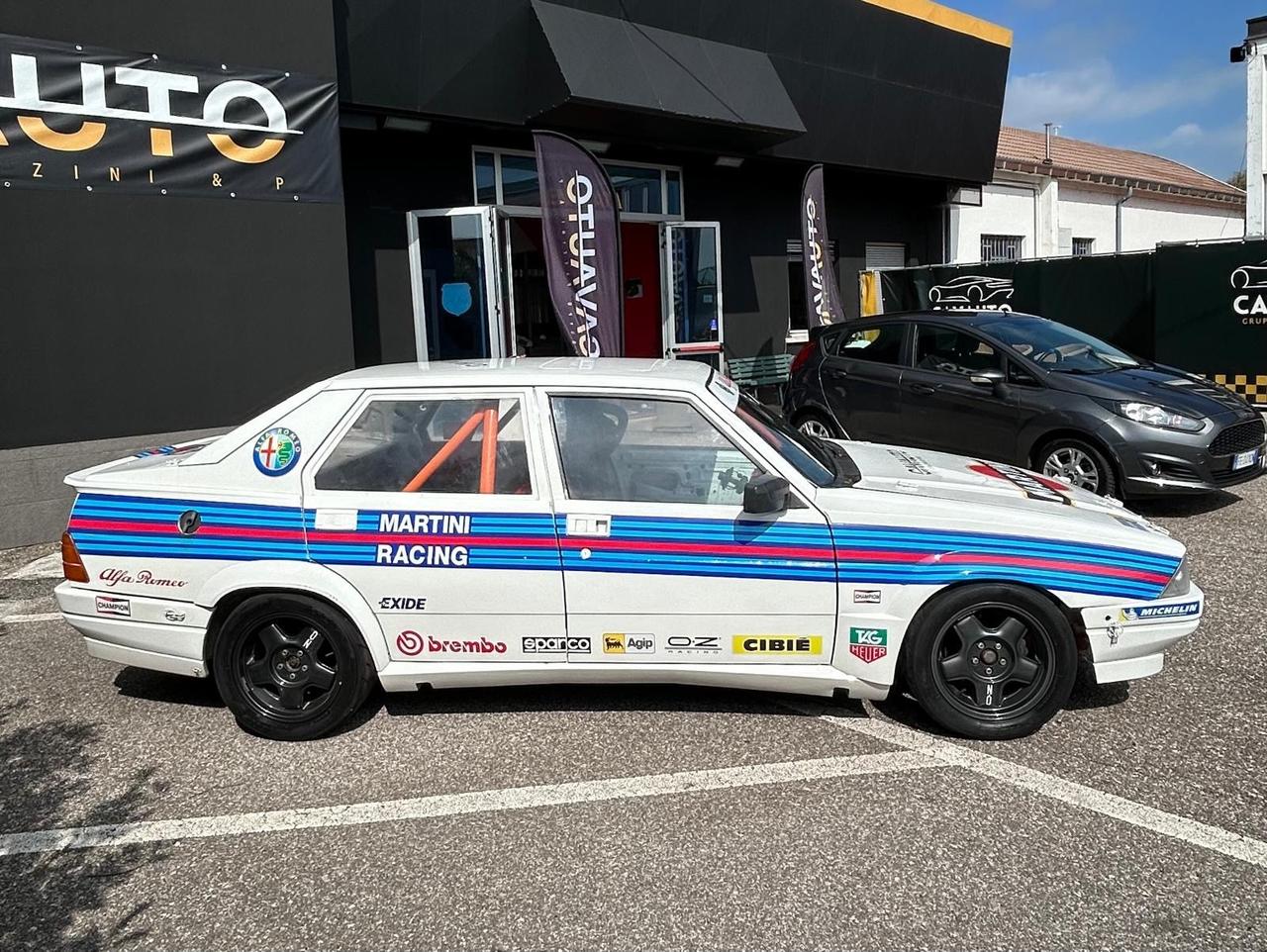 Alfa Romeo 75 3.0i V6 cat