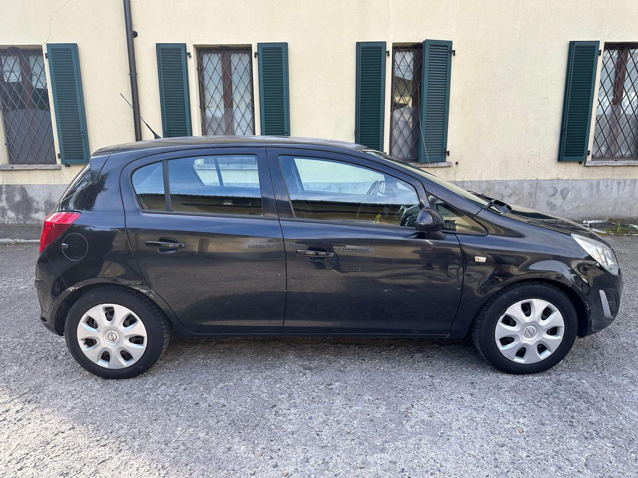 Opel Corsa 1.2 5 porte Club
