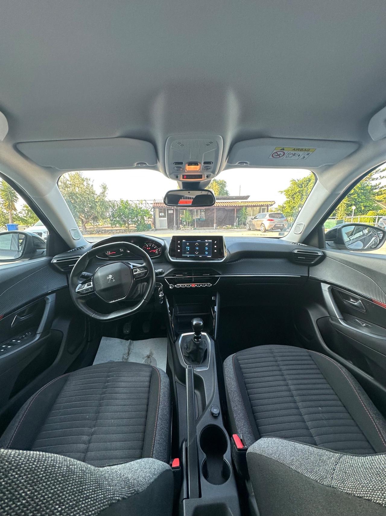 Peugeot 2008 BlueHDi 110 S&S Allure Pack