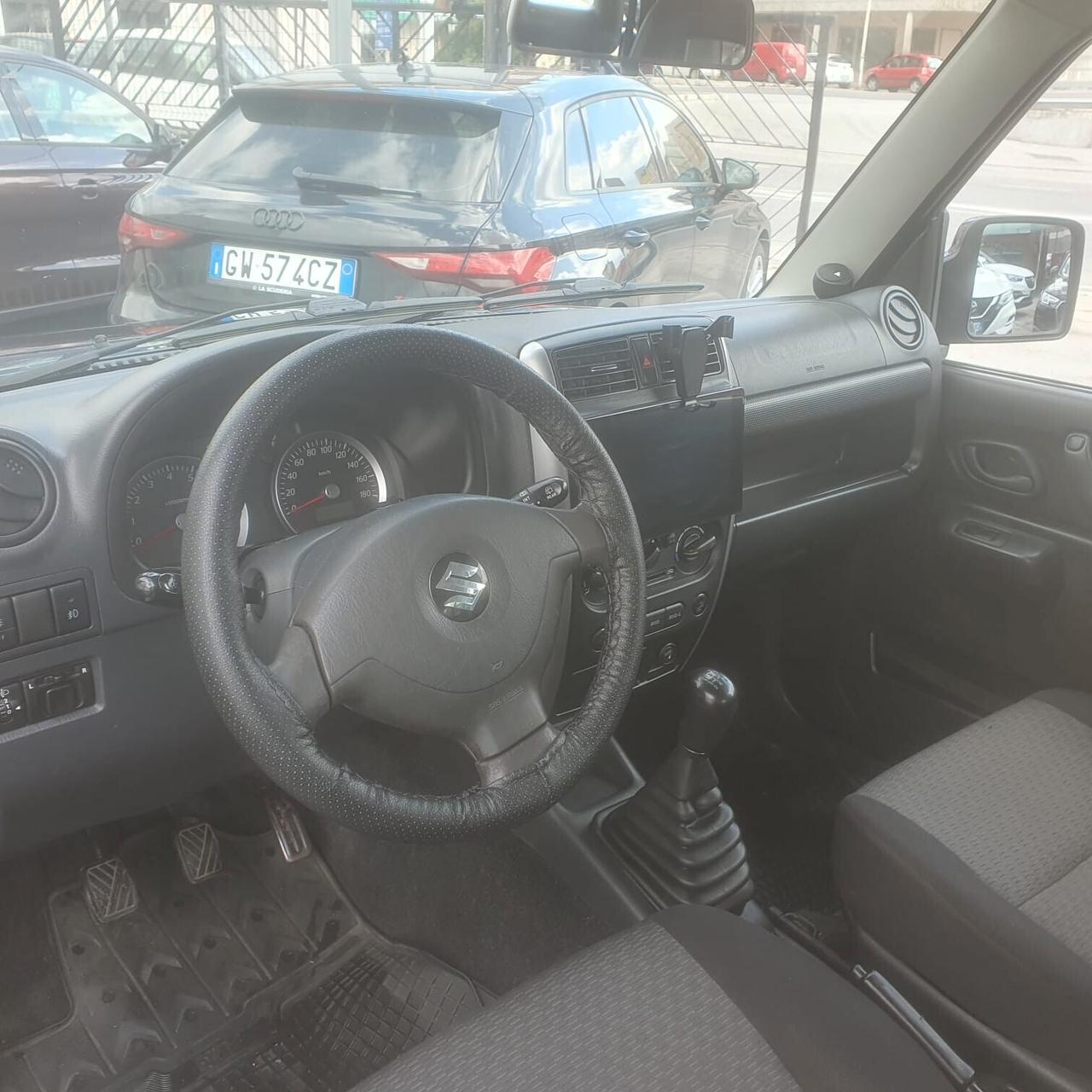 Suzuki Jimny 1.3i 16V cat 4WD JLX Più