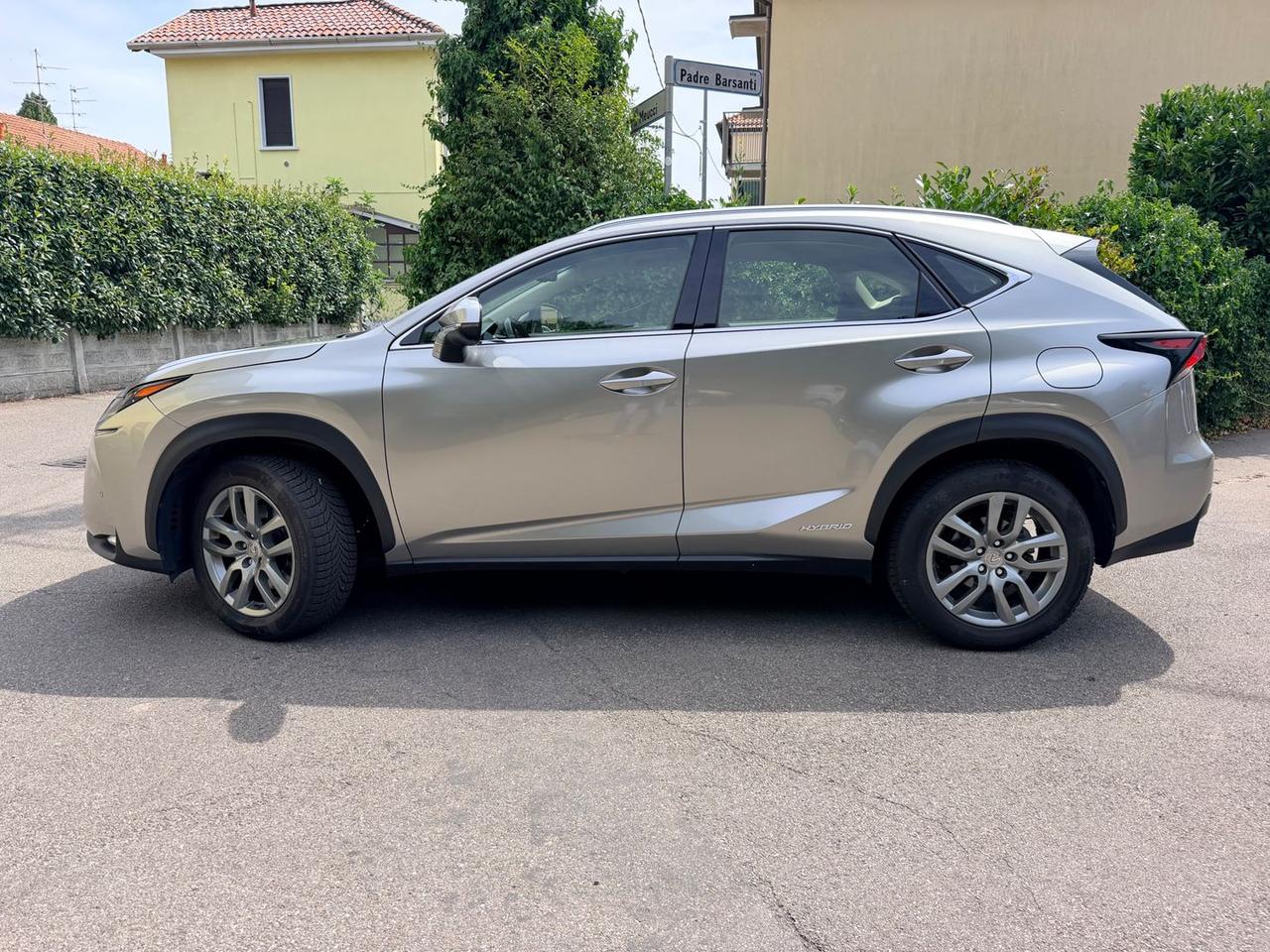 Lexus NX 300h Executive NX 300h HEV #11618