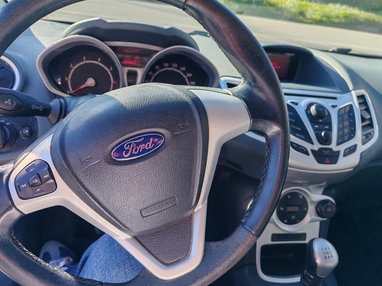 Ford Fiesta 1.2 82 CV 5 porte Titanium