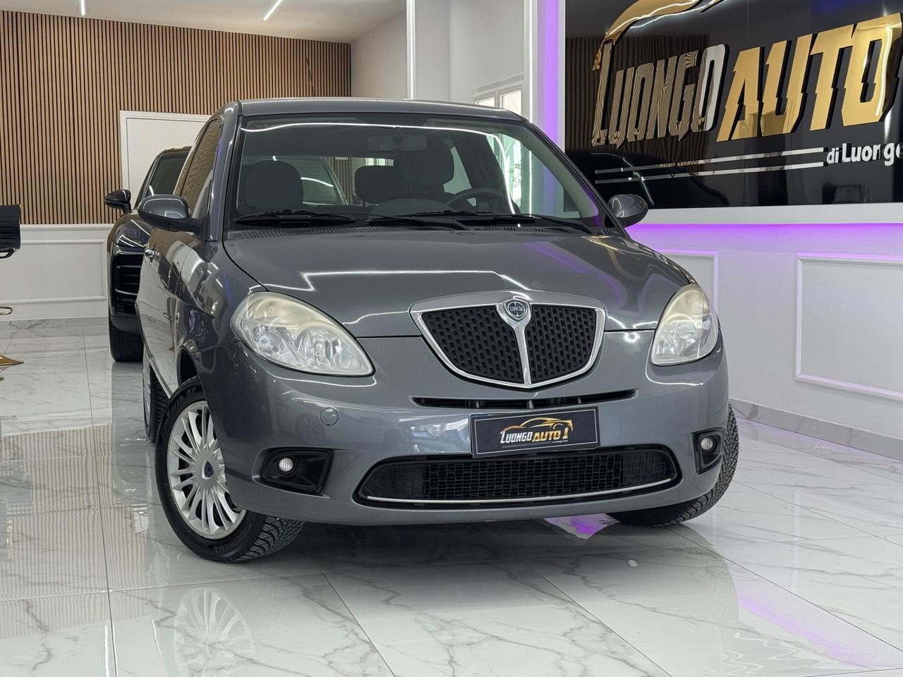 Lancia Ypsilon 1.2 Platino-Unica