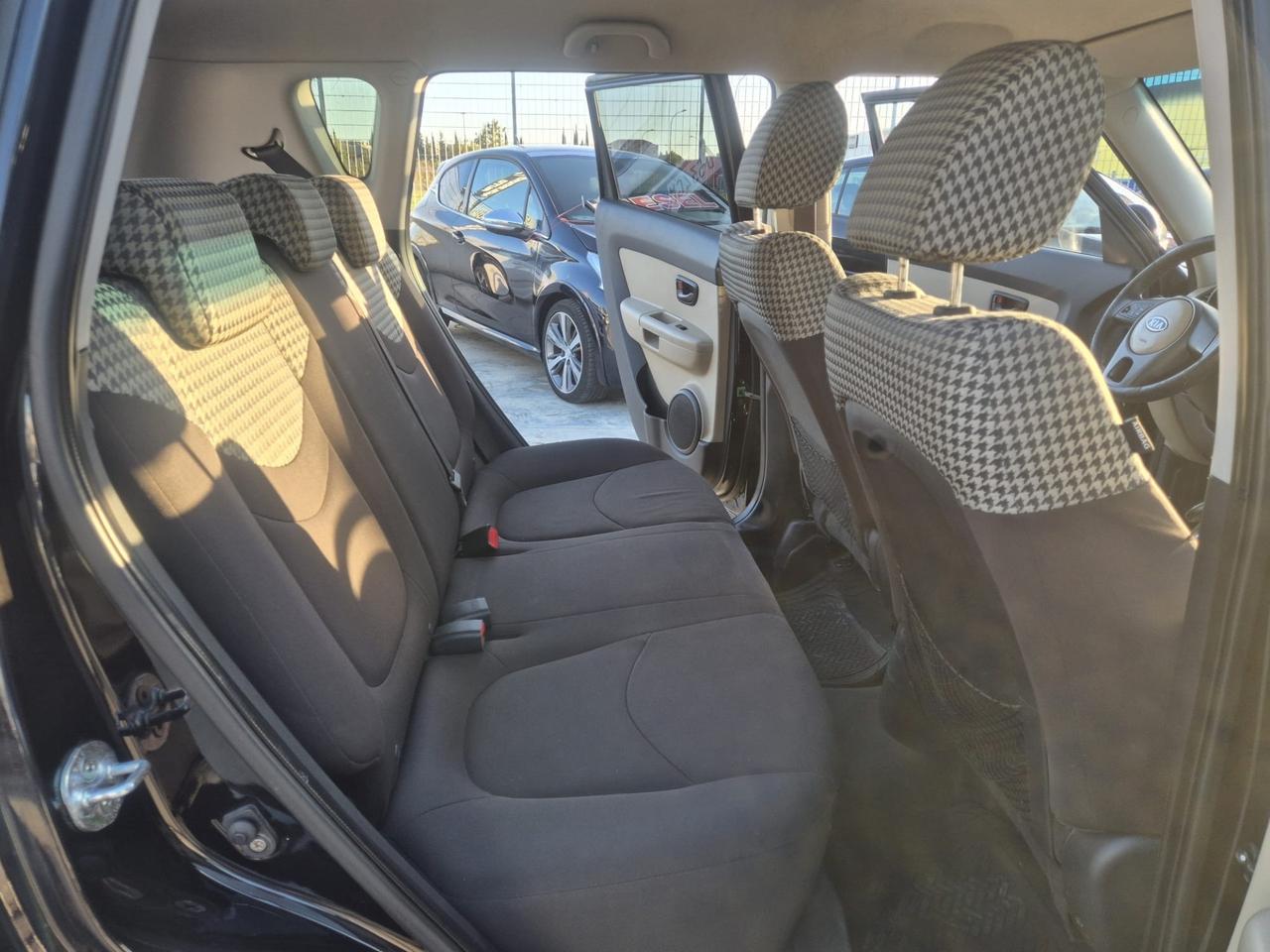 Kia Soul 1.6 CRDi VGT Active