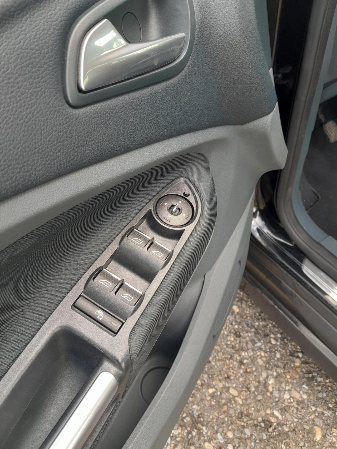 Ford C-Max 1.6 TDCi 115CV Titanium