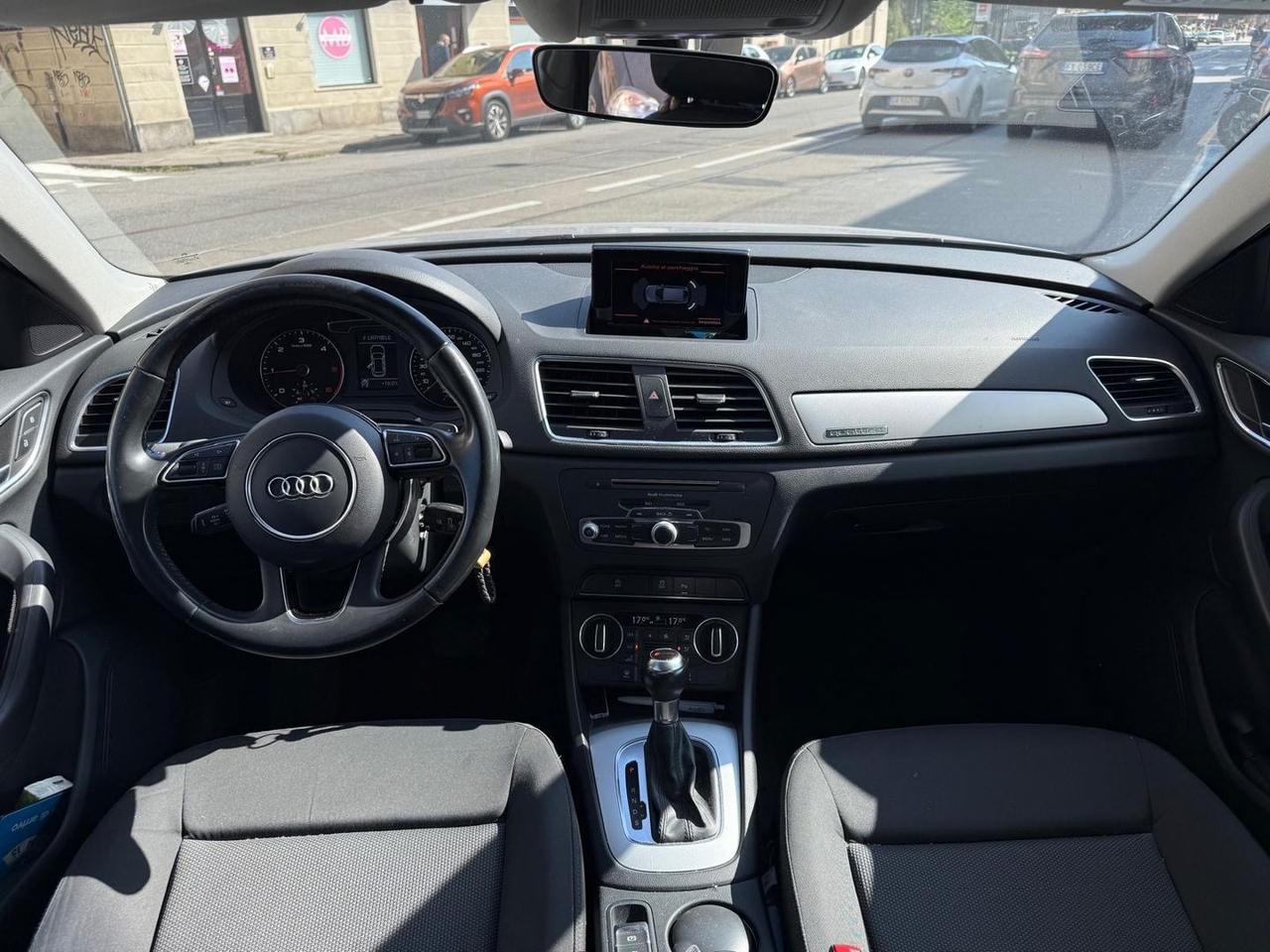 Audi Q3 Business 2.0 TDI #7132