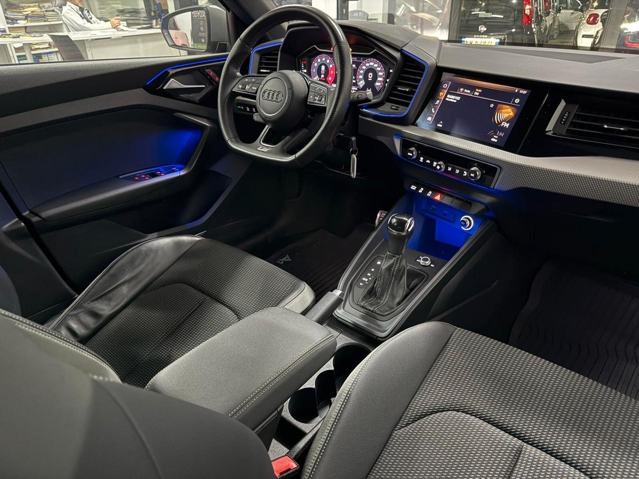 Audi A1 SPB 40 TFSI S tronic line edition