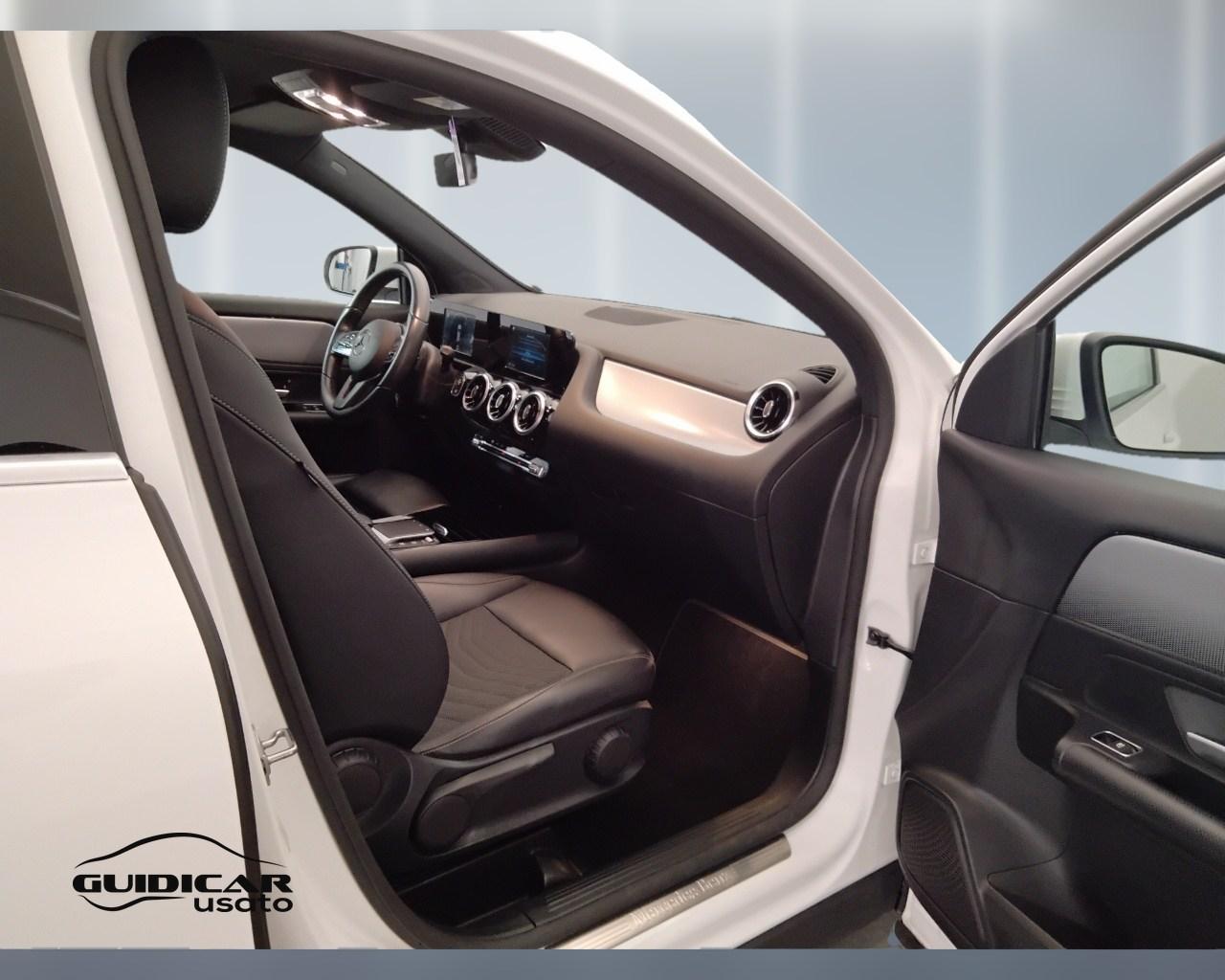 Mercedes-Benz GLA-H247 2020 - GLA 180 d Sport auto