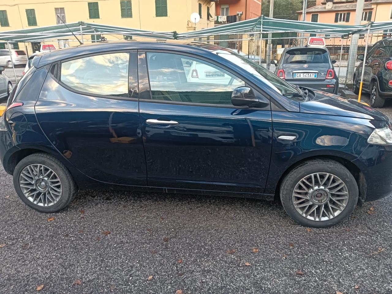 Lancia Ypsilon 1.2 69 CV 5 porte Platinum