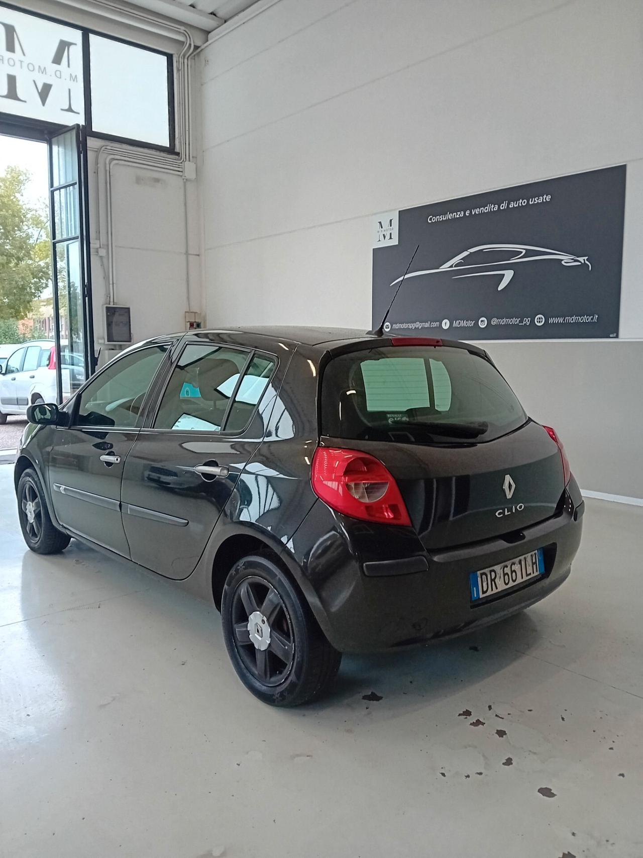 Renault Clio 1.5 dCi 70CV 5 porte ok Neopatentati