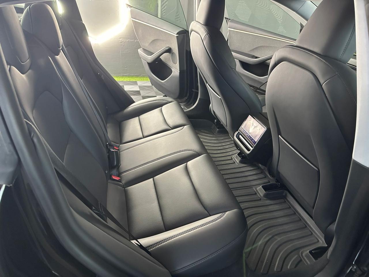 Tesla Model 3 NV35 RWD Premium