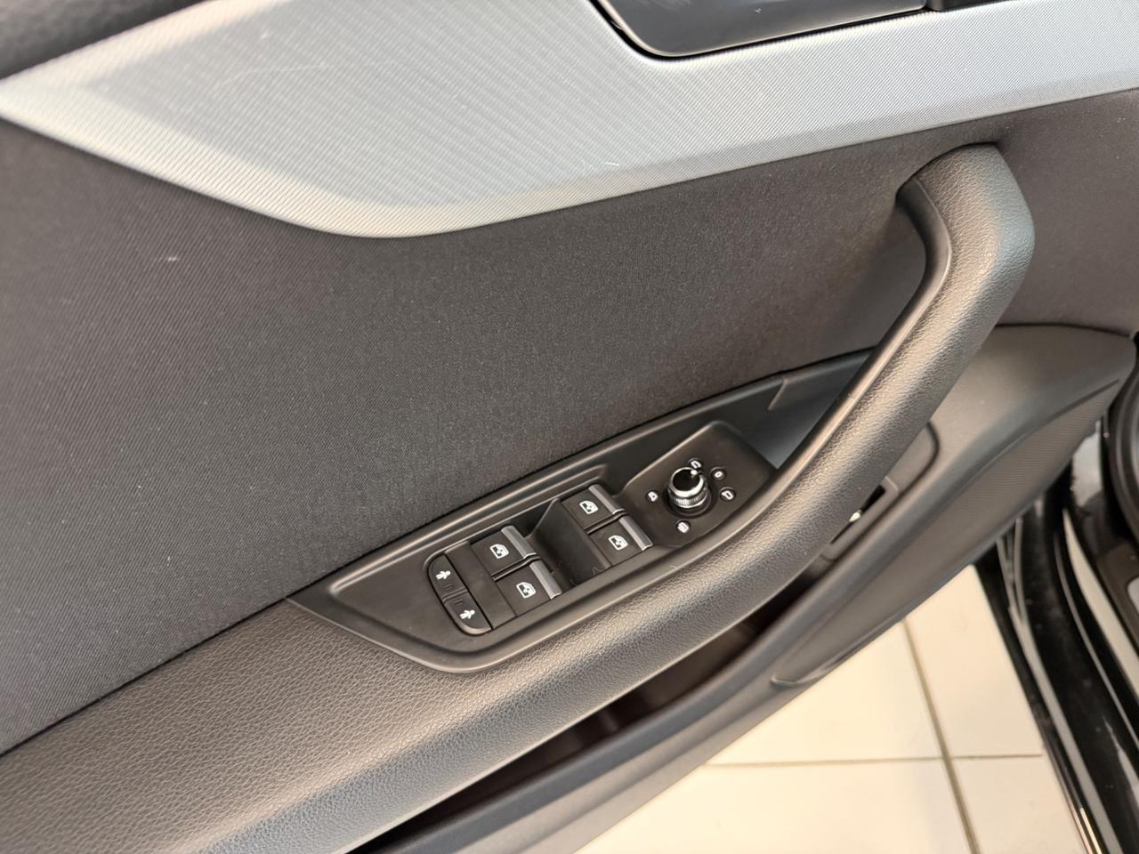 Audi A4 Avant 40 g-tron S tronic Business Sport