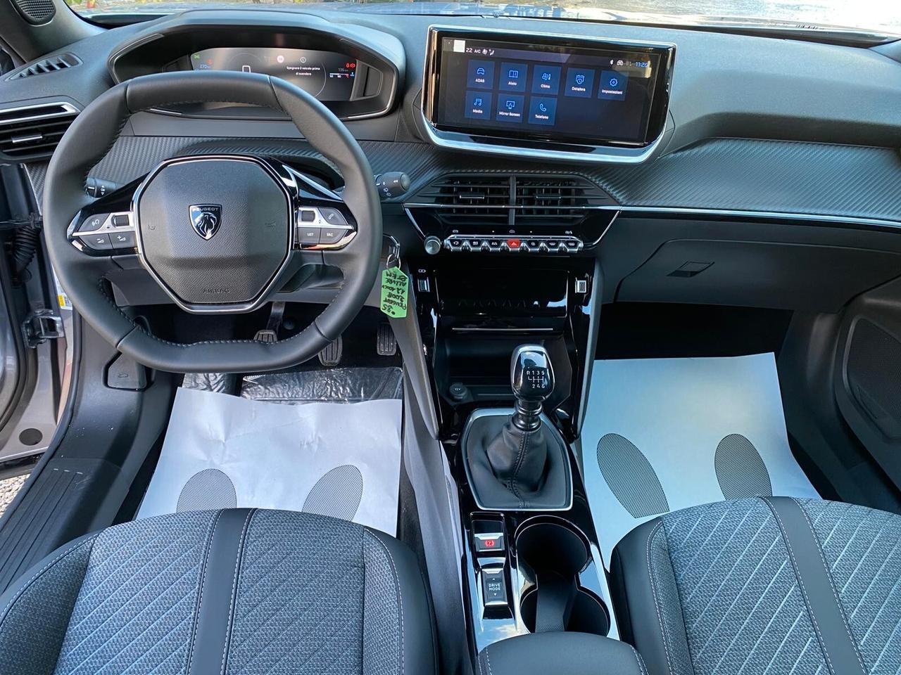 Peugeot 2008 PureTech 100 S&S Allure ''KmZero''