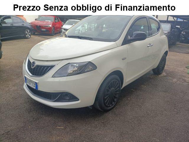 LANCIA Ypsilon 1.0 FireFly 5 porte S&S Hybrid Ecochic Silver