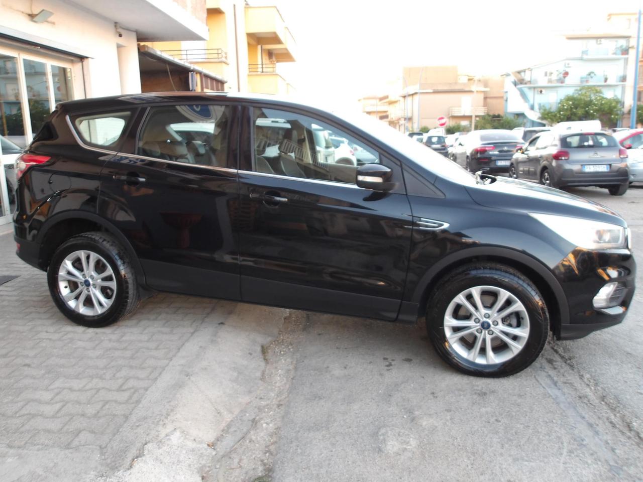 Ford Kuga 2.0 tdci Titanium s&s awd 150cv powershift