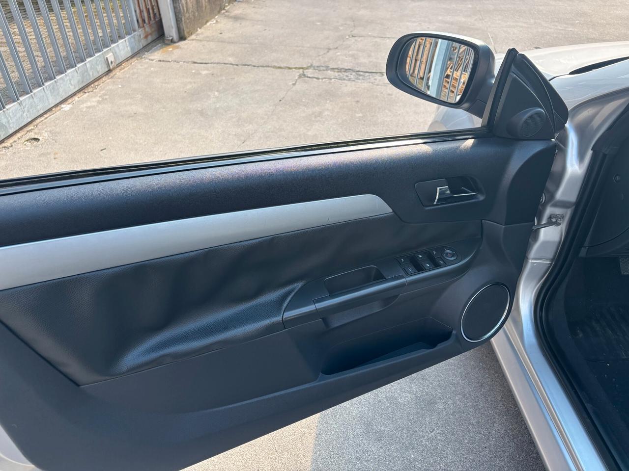 Opel Tigra TwinTop 1.4 16V Sport