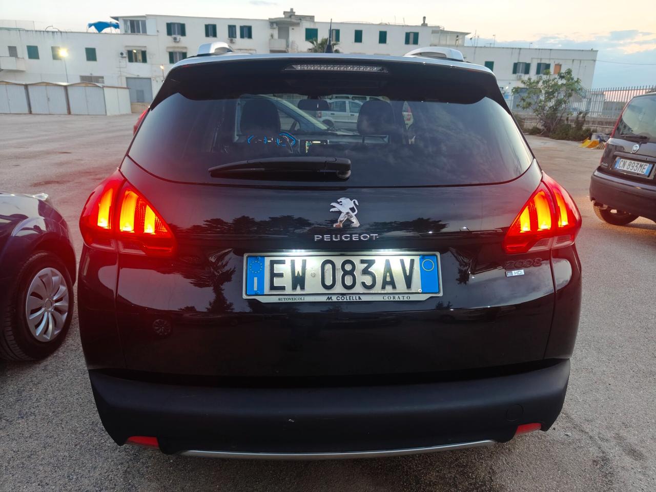 Peugeot 2008 1.6 e-HDi 115 CV Stop&Start Allure