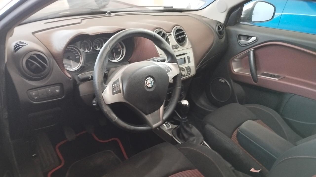 Alfa Romeo MiTo 1.4 T 155 CV Distinctive Sport Pack