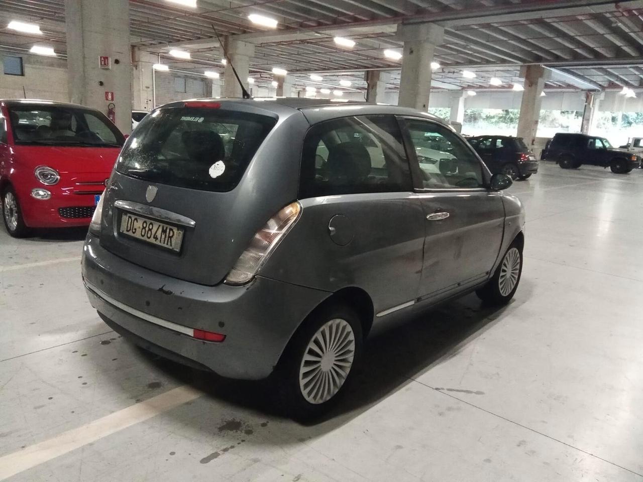 Lancia Ypsilon 1.2 Argento