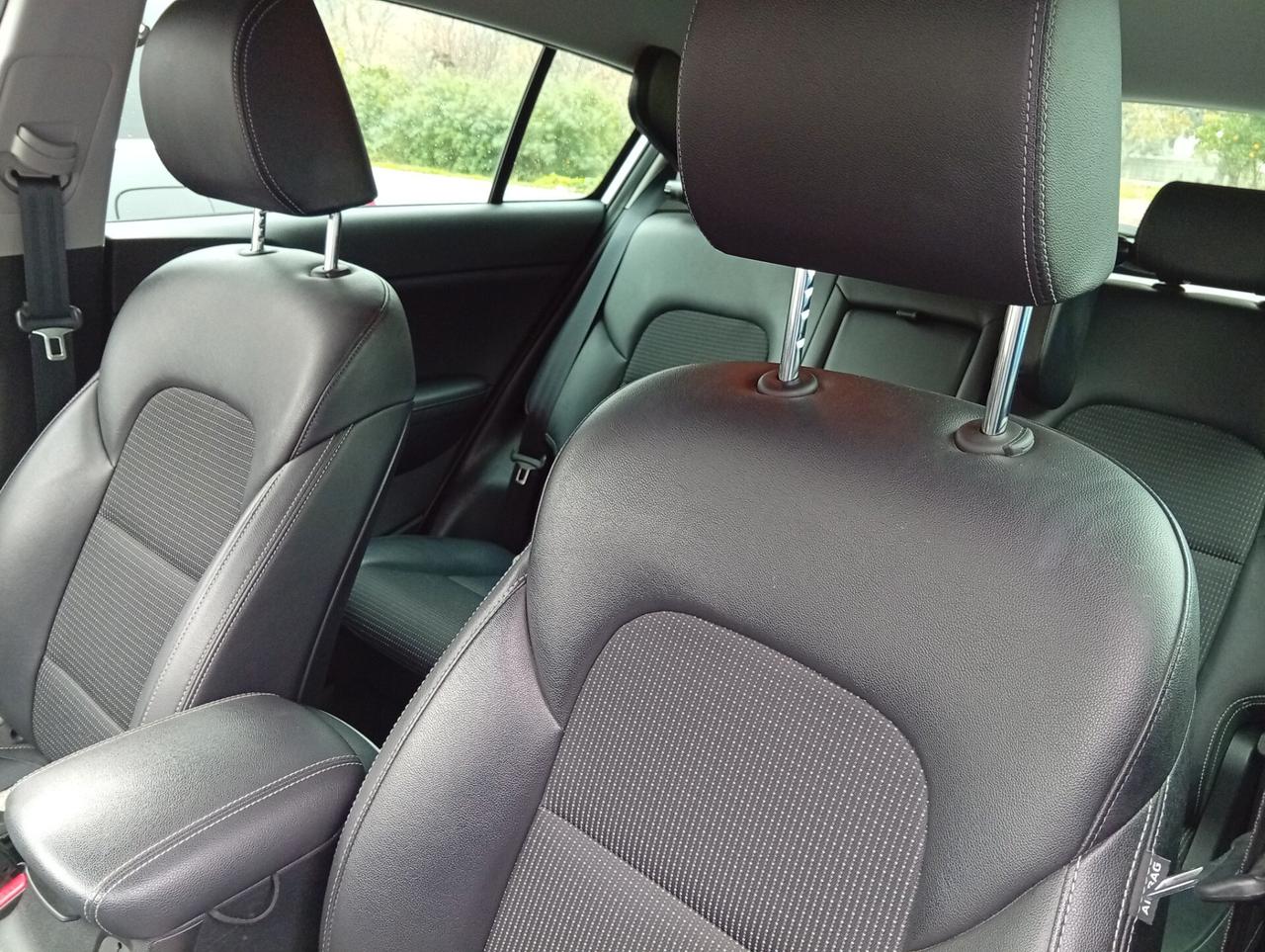 Kia Sportage 1.6 CRDI 136 CV DCT7 2WD Mild Hybrid Business Class