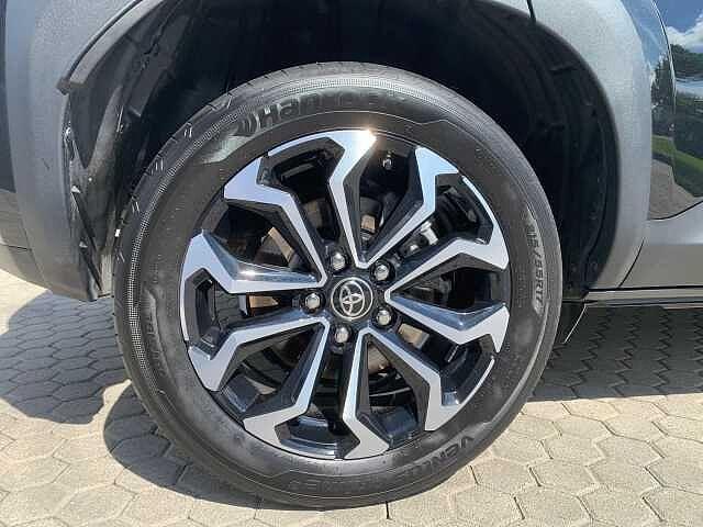 Toyota Yaris Cross 1.5 Hybrid 5p. E-CVT AWD-i Trend