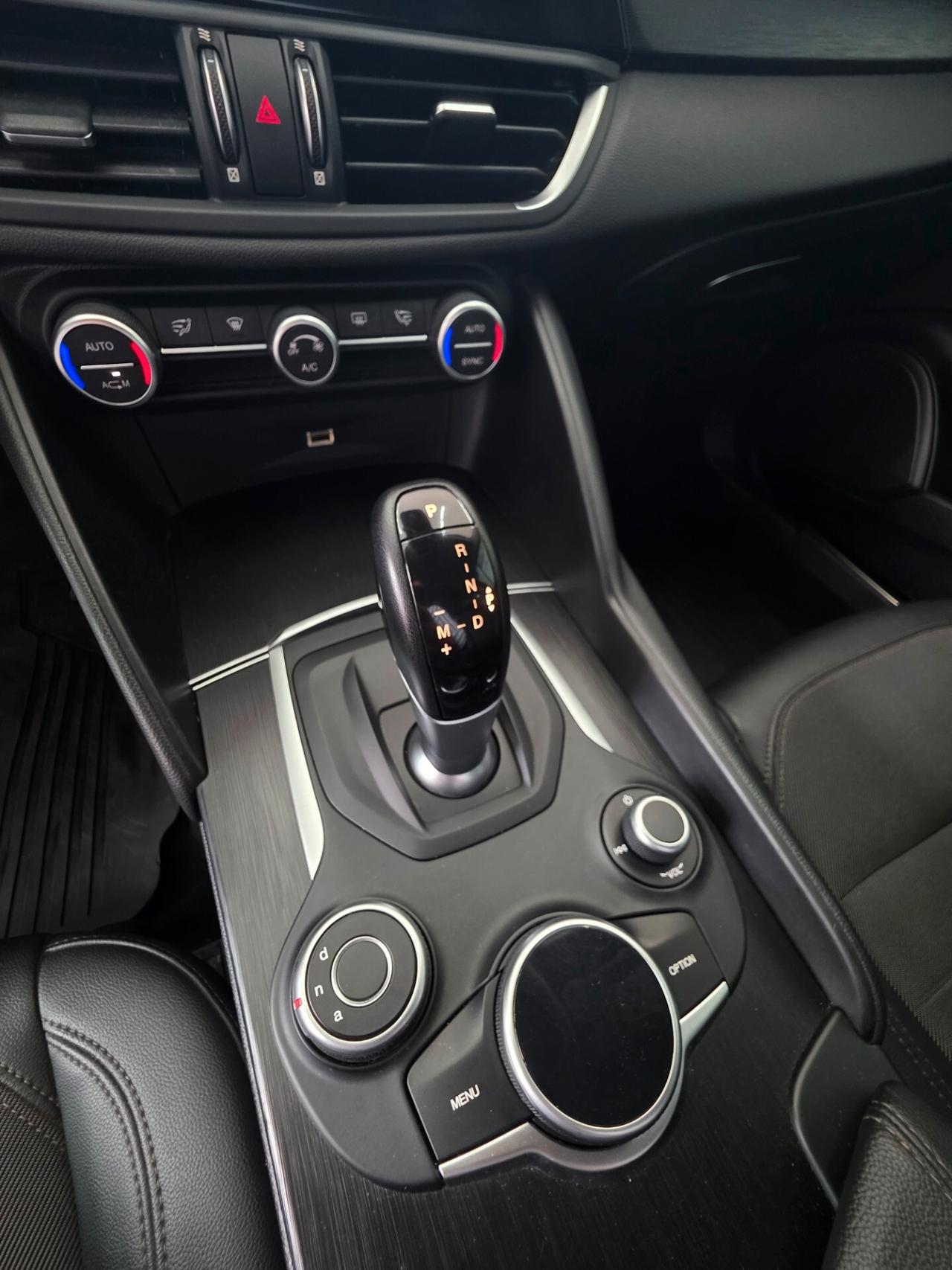 Alfa Romeo Giulia 2.2 150cv 98000km FINANZIABILE