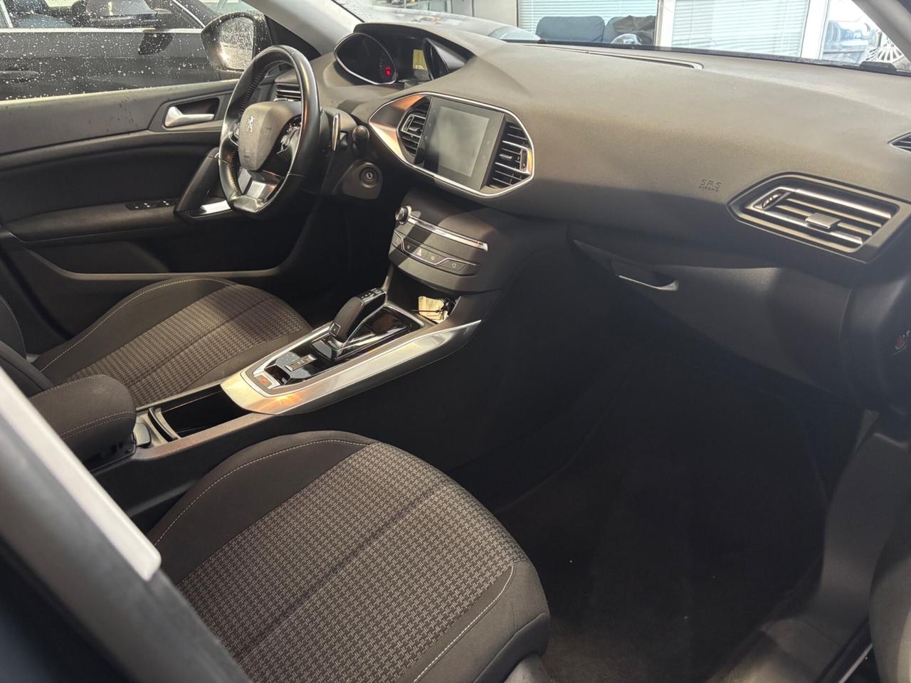 Peugeot 308 BlueHDi 120 S&S EAT6 SW Business