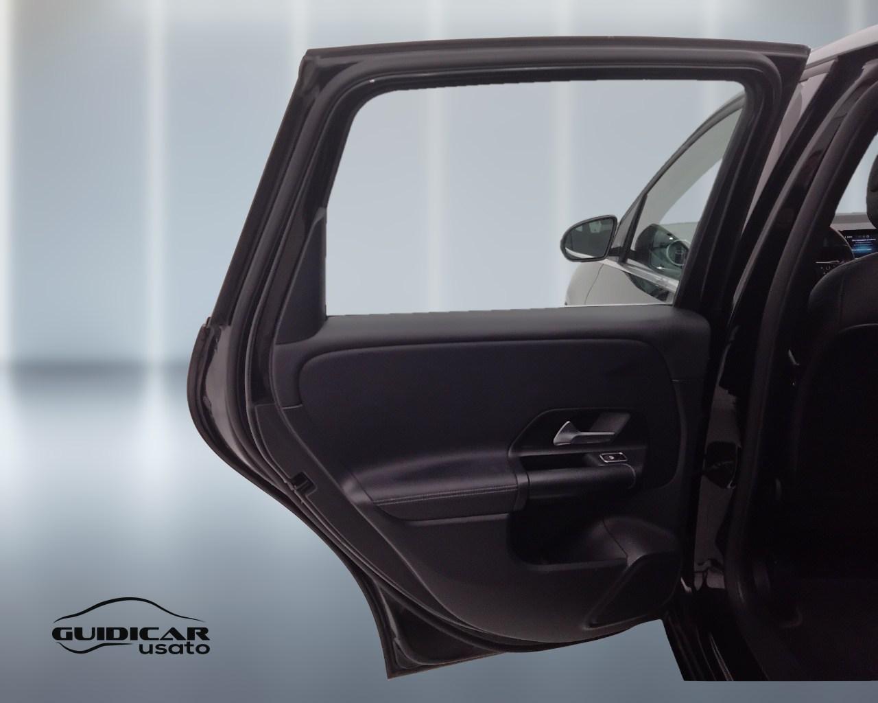 Mercedes-Benz Classe B - W247 2018 - B 180 d Sport auto