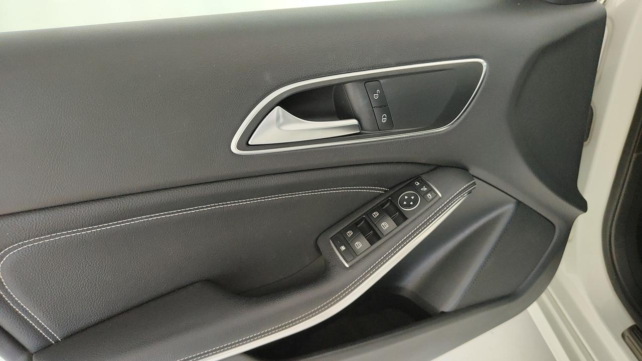 Mercedes-Benz Classe A - W176 - A 180 d Business
