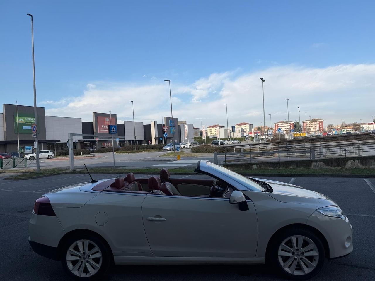 Renault Megane Mégane C-C 1.5 dCi 110CV Floride