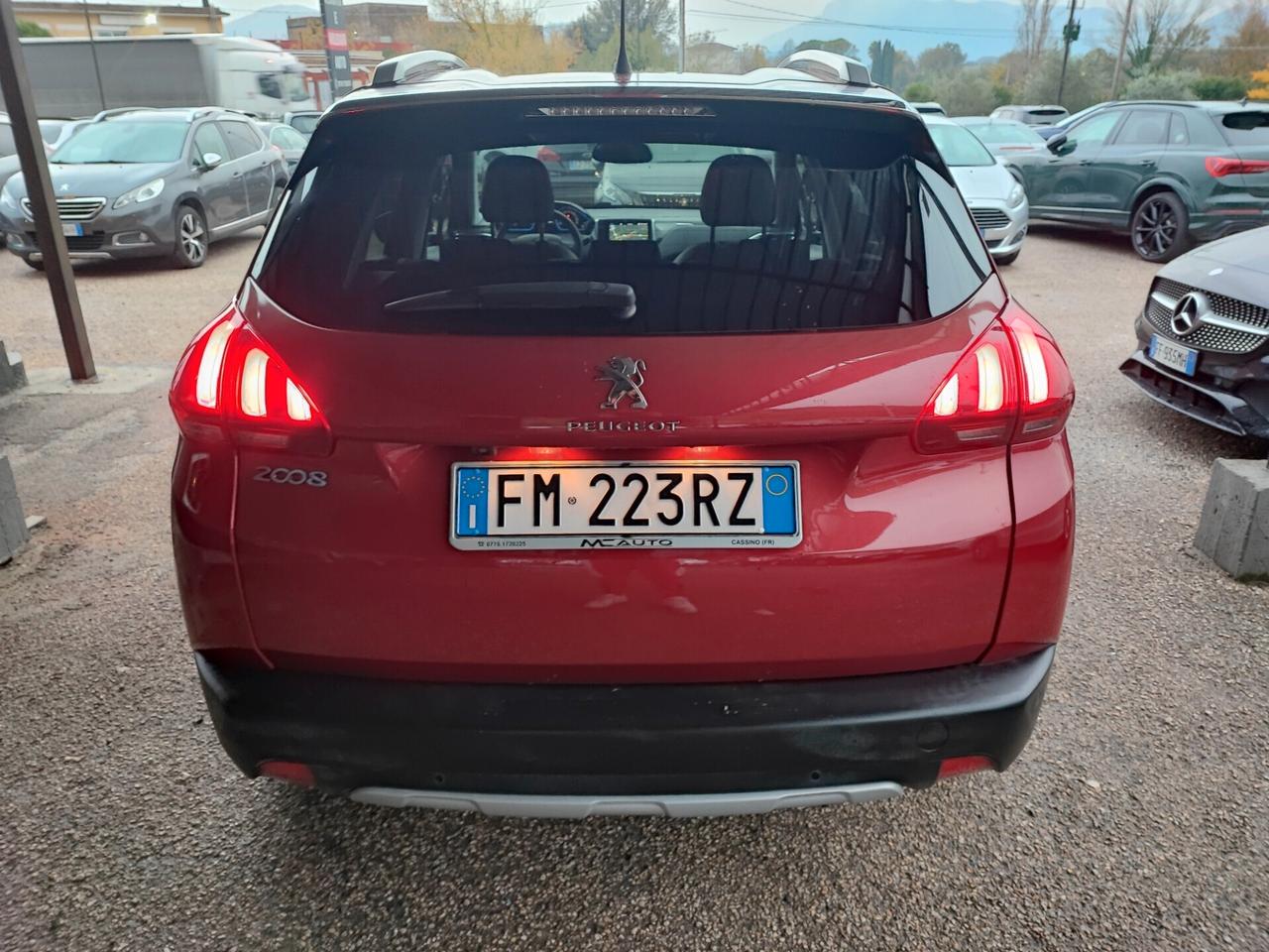Peugeot 2008 PureTech Turbo 110 S&S Black Matt