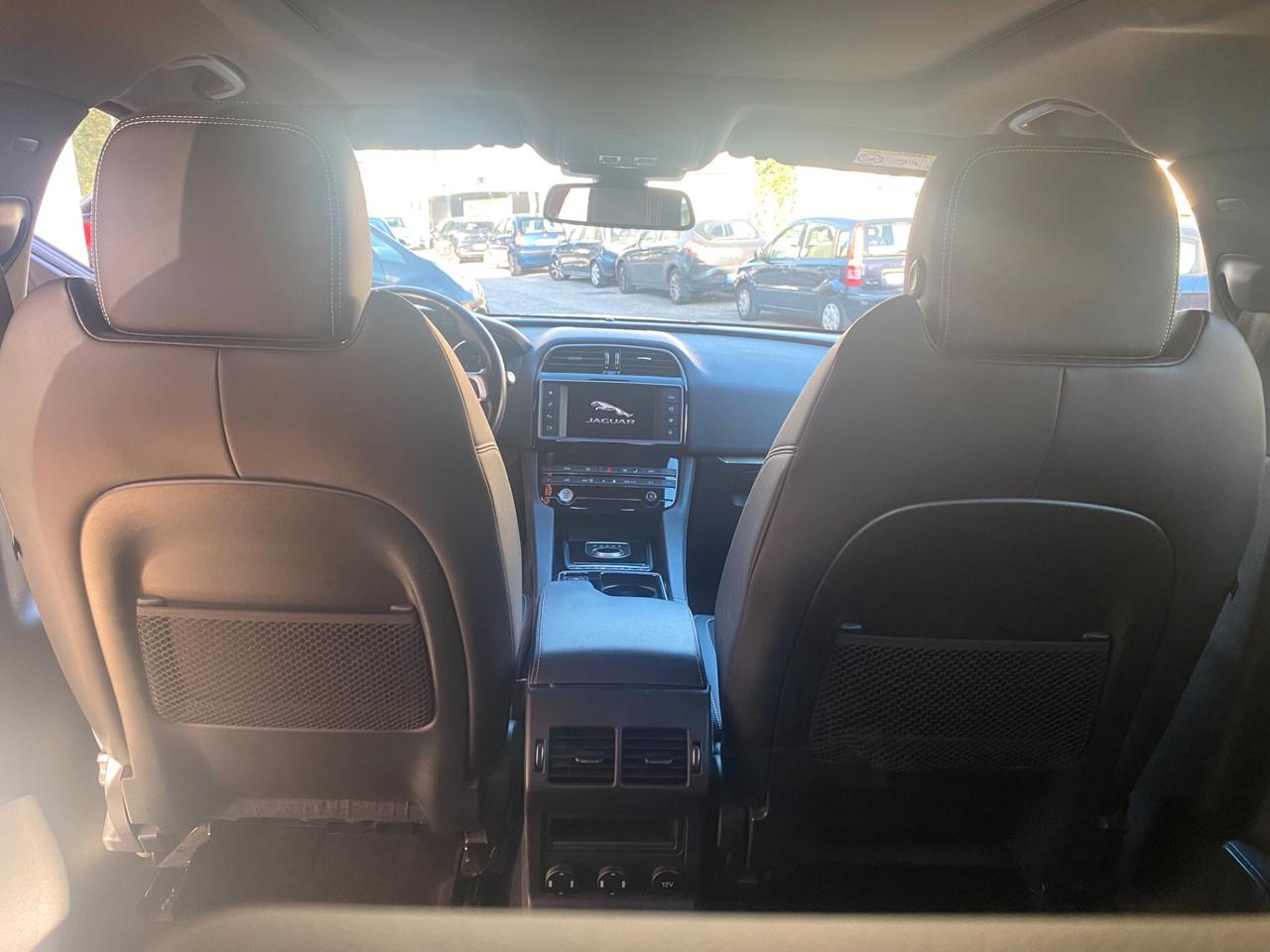 Jaguar F-Pace 2.0 D 240 CV AWD aut. R-Sport