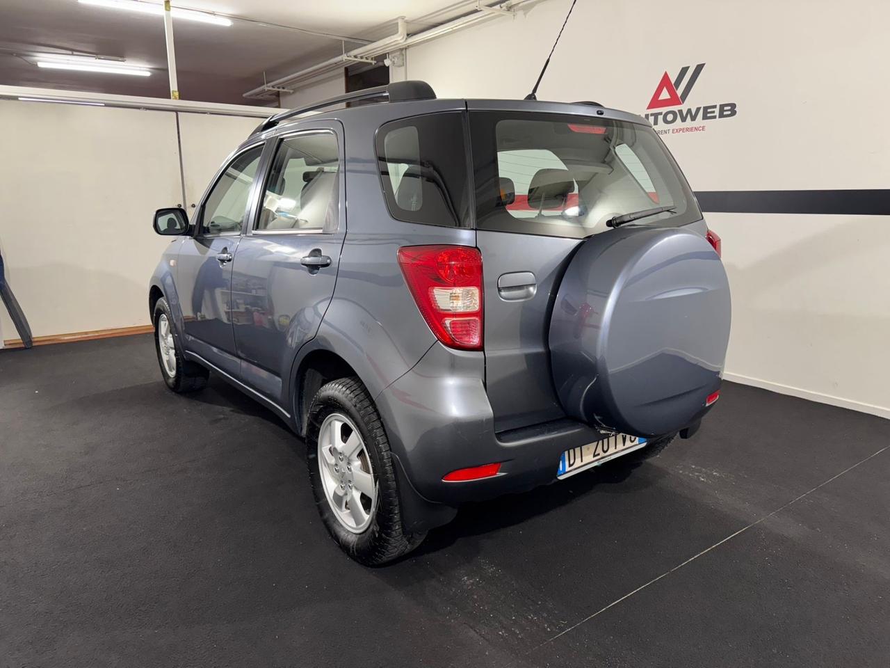 Daihatsu Terios 1.5 4WD* SOLO 120000 KM*