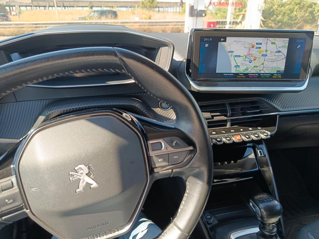 Peugeot 2008 PureTech 130 S&S EAT8 Allure