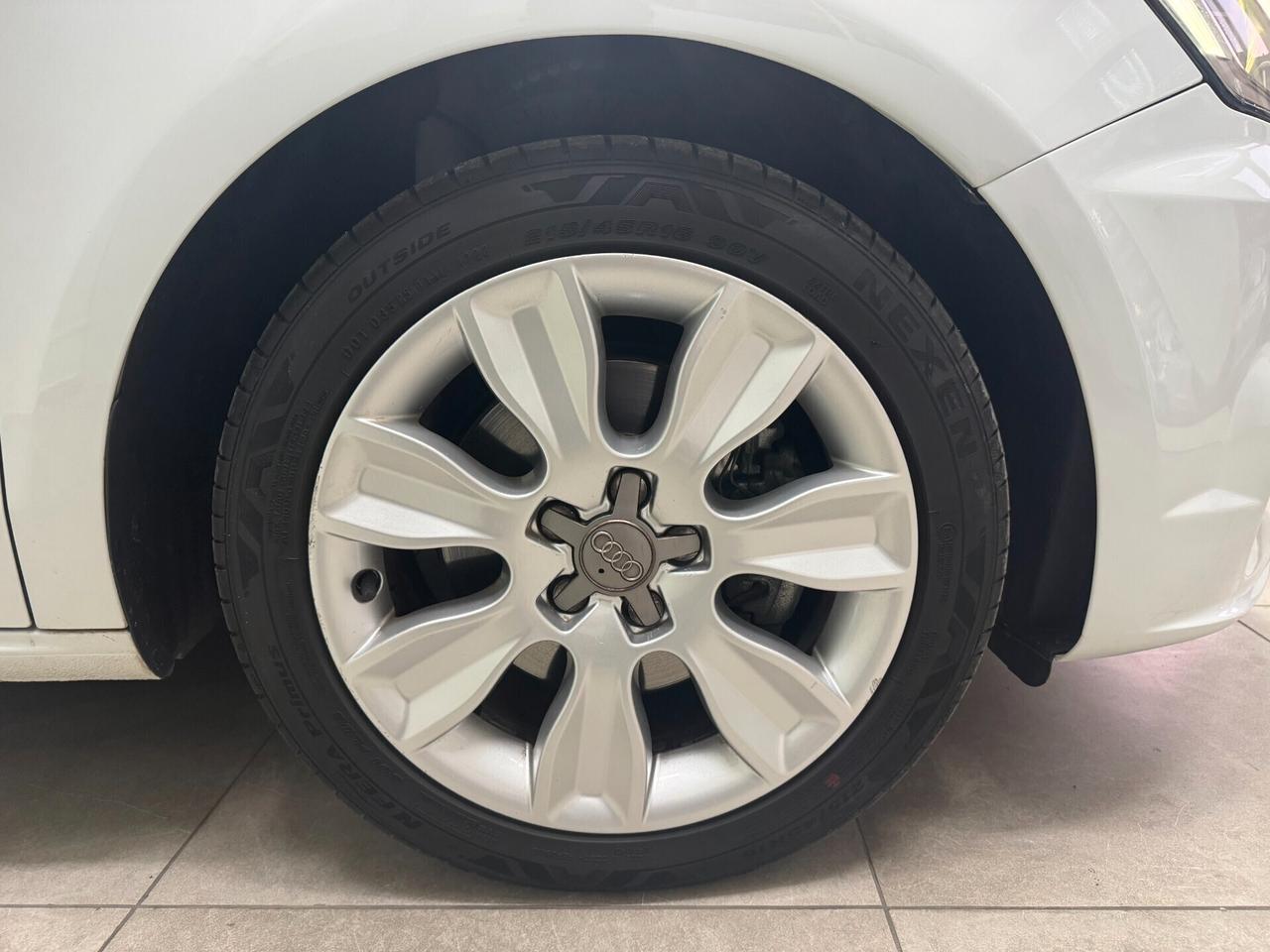 Audi A1 / 1.6 TDI 116 CV / S tronic / DIESEL