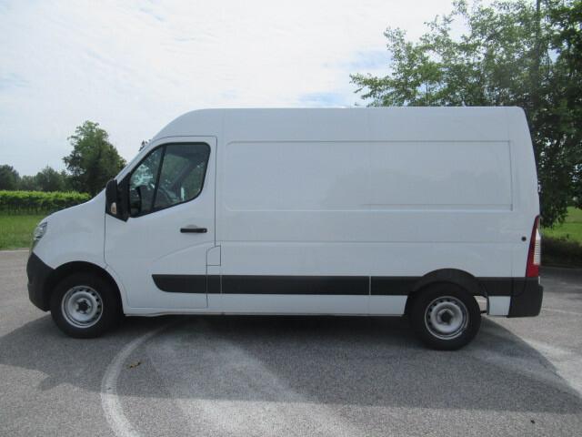 Nissan Interstar 2.3 dCi 135cv P.M.T.M. (L2H2)