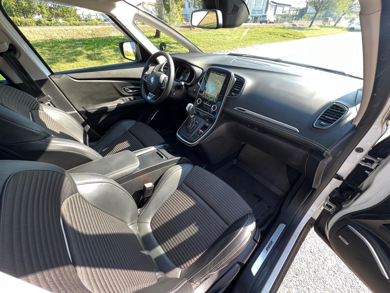Renault Grand Scenic dCi 8V 110 CV EDC Energy Bose