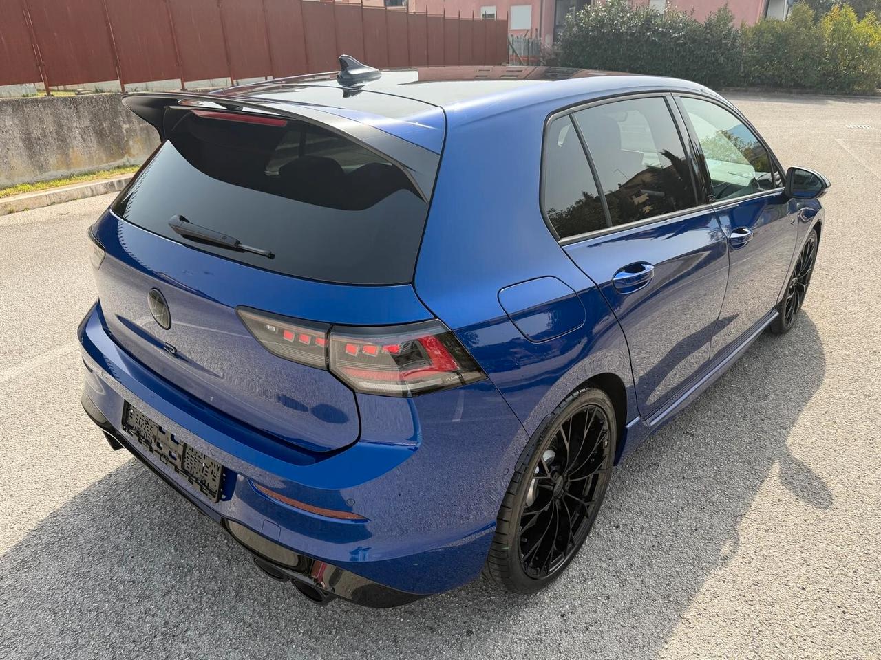 Volkswagen Golf R/2.0/DSG/4MOTION/BLACK EDITION/HEAD UP/NAVI/TELPDC/F1/CERCHI 19/SED.SPORT/PRONTA CONSEGNA!!