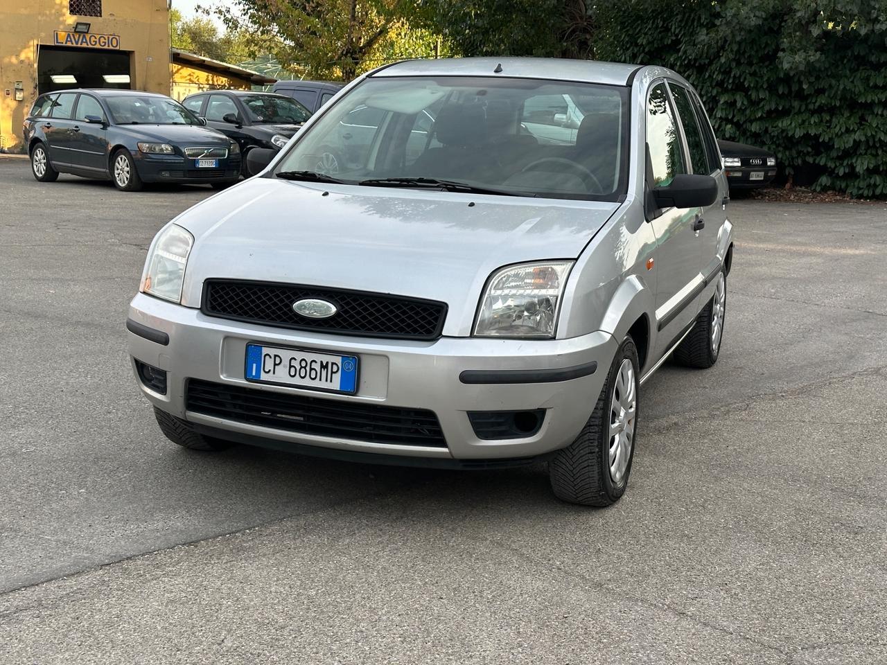 Ford Fusion 1.4 16V 5p. Leather