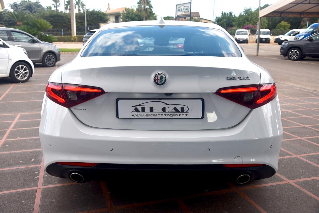 Alfa Romeo Giulia 2.2 Turbodiesel 190cv AT8 Executive