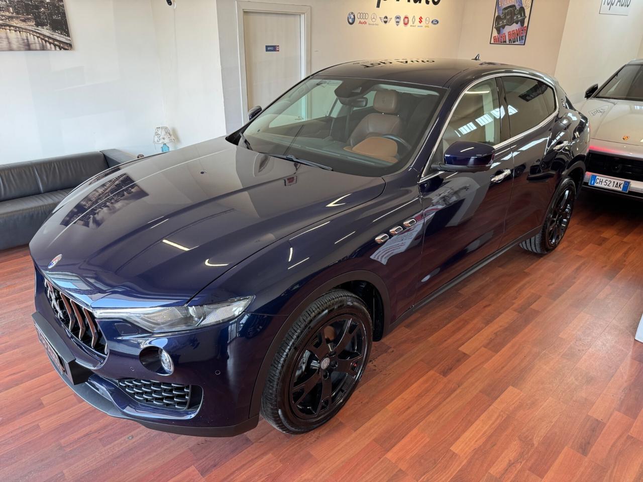 MASERATI LEVANTE V6 250 CV GRANLUSSO - MY17