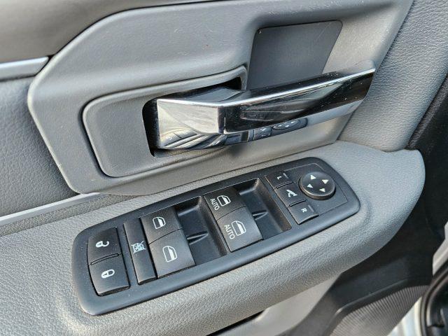 DODGE RAM SLT 3.6 V6 CREW CAB 4X4