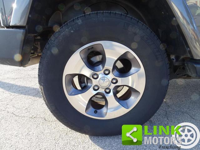 JEEP Wrangler 2.8 CRD DPF Sahara 4x4 automatic