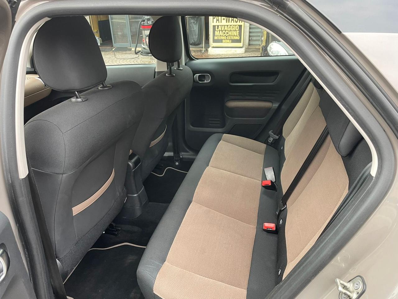 Citroen C4 Cactus BlueHDi 100 Shine