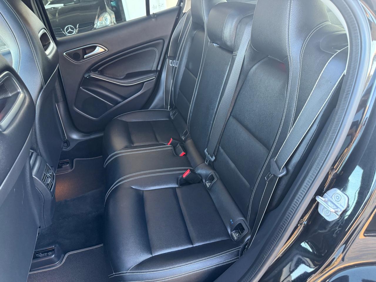 Mercedes-benz GLA 200 GLA 200d NIGHT EDITION 4Matic Premium