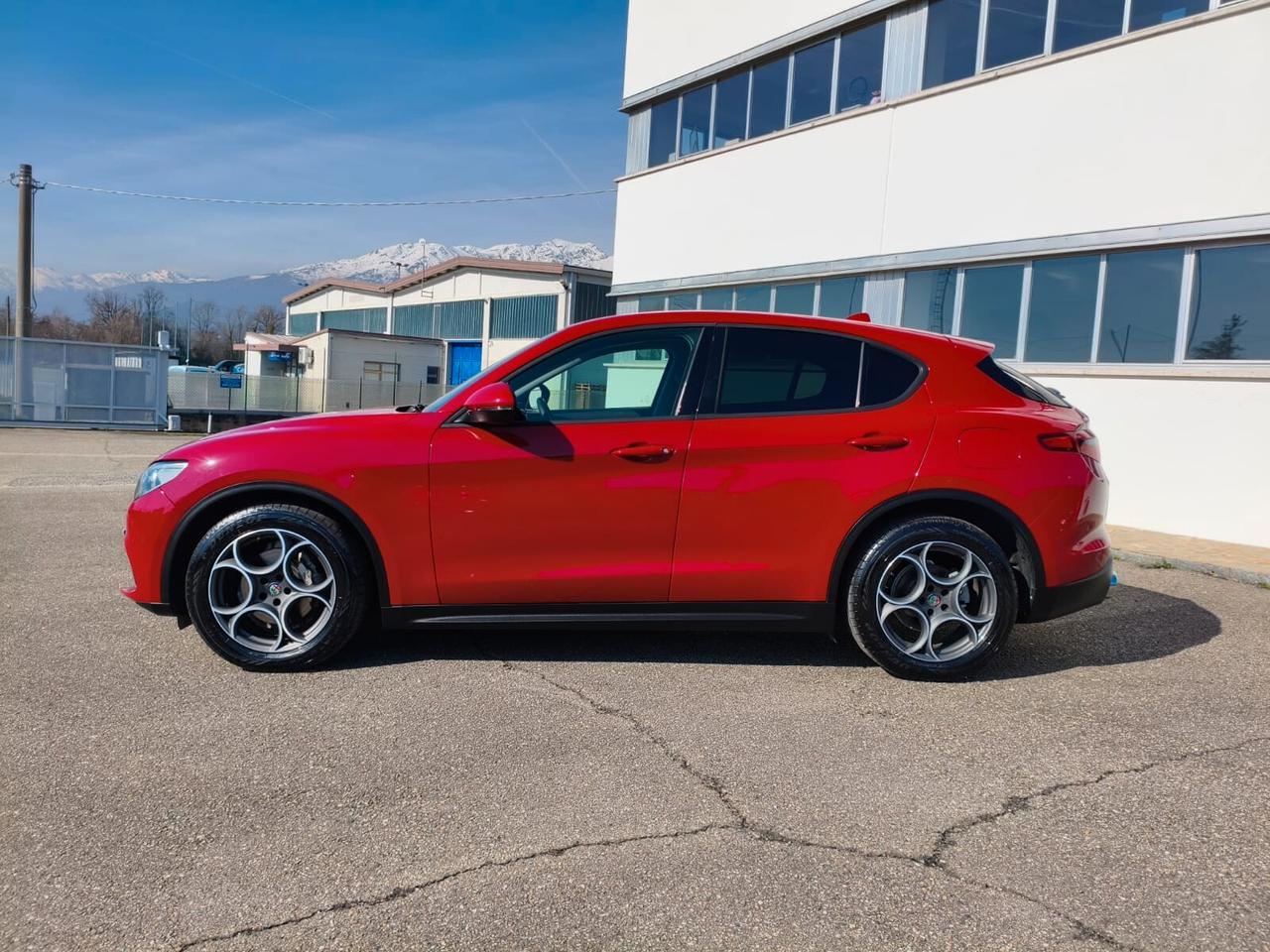 Alfa Romeo Stelvio 2.2 Turbodiesel 160 CV AT8 RWD Sport-Tech
