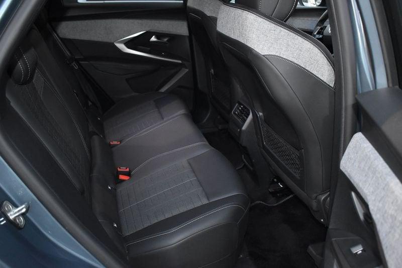 Peugeot 3008 Hybrid 145 Allure e-DCS 6