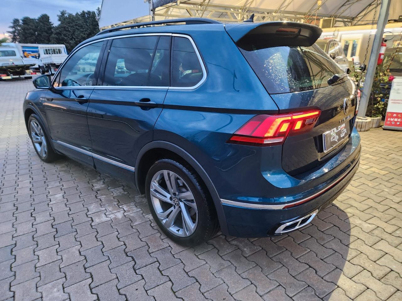Volkswagen Tiguan RLINE